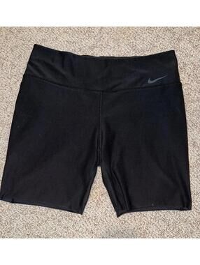 Nike drifit women’s bike shorts Sz Large 7” black active classic soft athlete